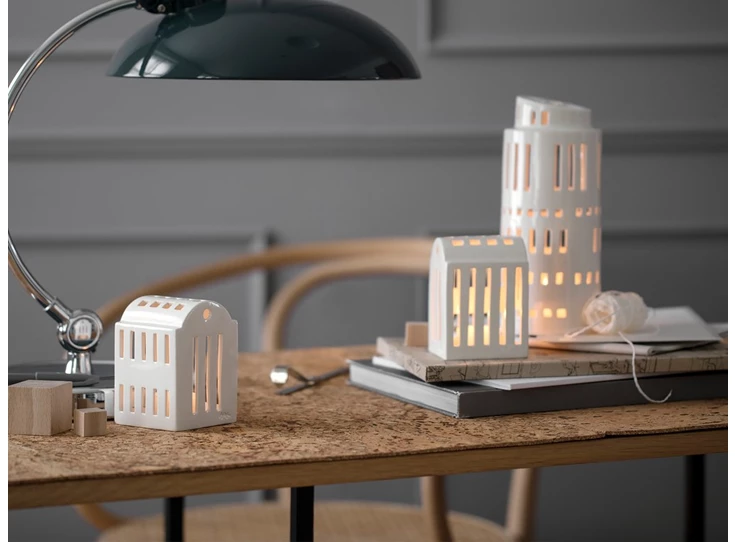 Kahler-Urbania-Lighthouse-building-22x75cm-wit