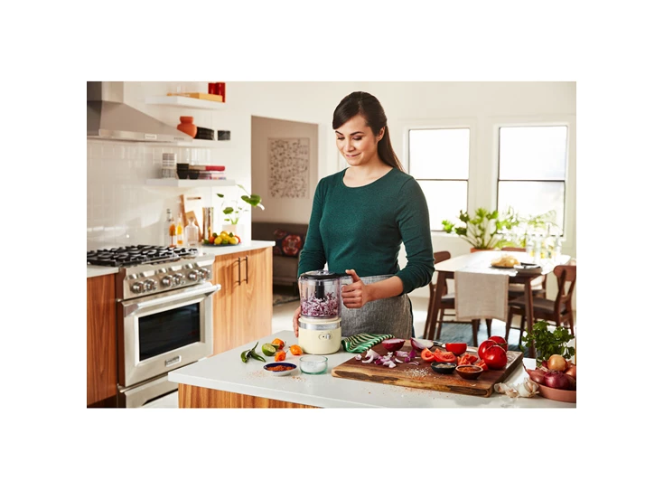 Kitchenaid-draadloze-chopper-5KFCB519-amandelwit