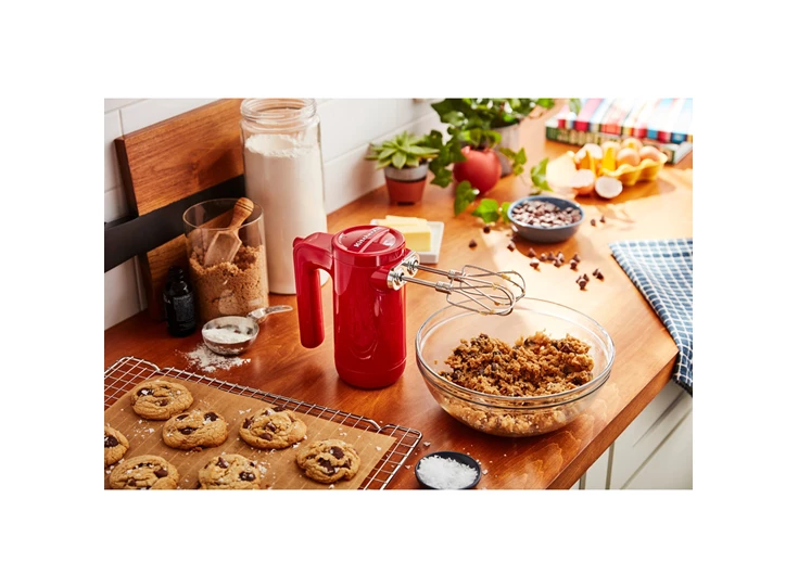 Kitchenaid-draadloze-handmixer-5KHMB732-keizerrood