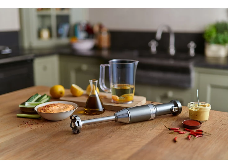 Kitchenaid-draadloze-staafmixer-met-toebehoren-5KHBBV83-tingrijs