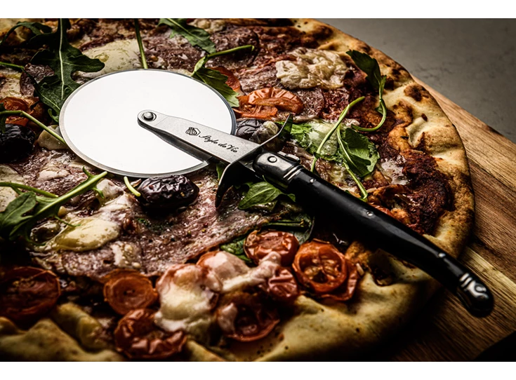 Laguiole-Style-de-Vie-pizzasnijder-zwart
