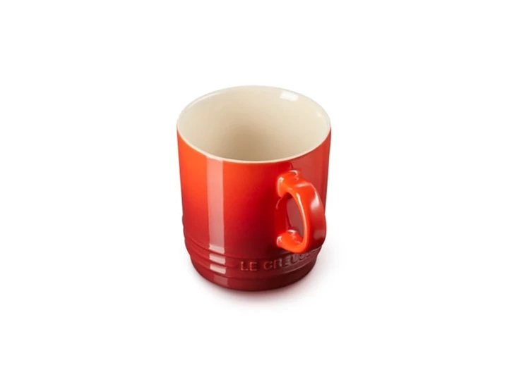 Le-Creuset-aardewerk-koffiebeker-02L-kersenrood