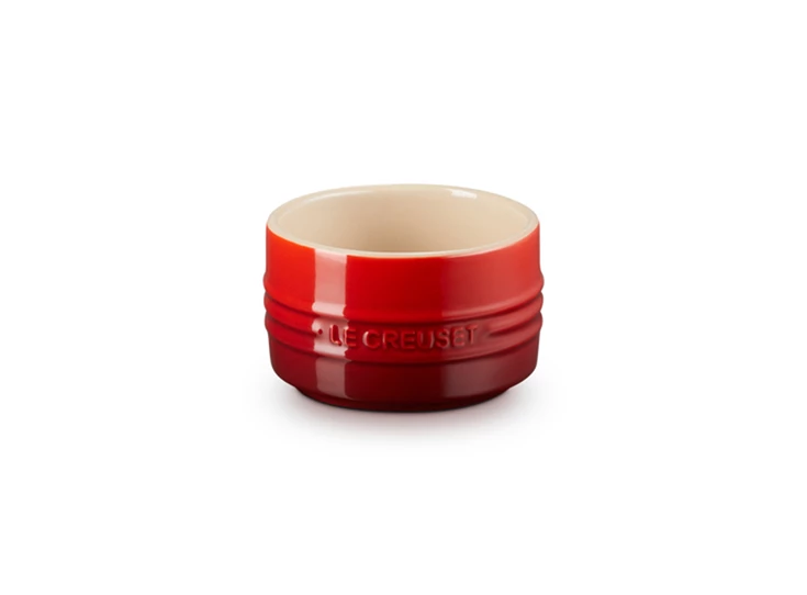 Le-Creuset-aardewerk-ramekin-stapelbaar-02L-kersenrood