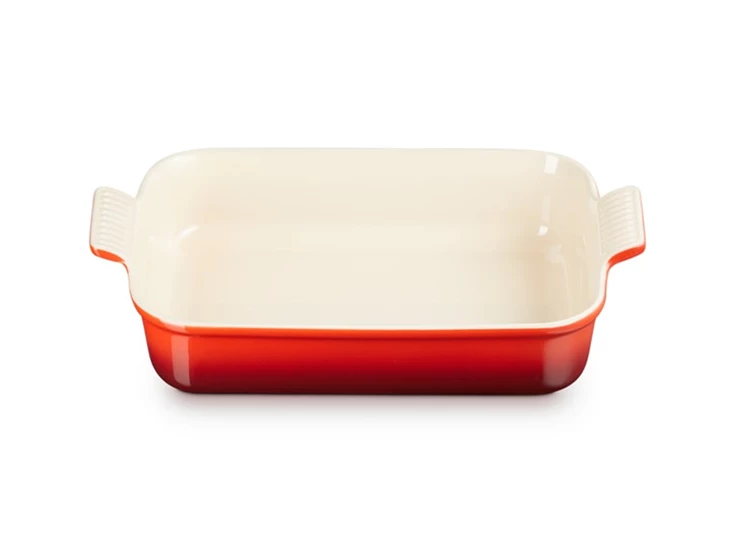 Le-Creuset-aardewerk-rechthoekige-ovenschotel-32cm-4L-kersenrood