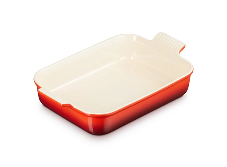 Le-Creuset-aardewerk-rechthoekige-ovenschotel-32cm-4L-kersenrood