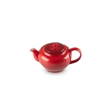 Le-Creuset-aardewerk-theepot-met-inox-filter-13L-kersenrood