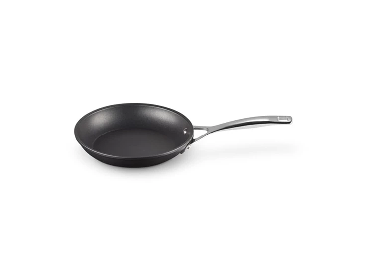 Le-Creuset-anti-aanbak-bakpan-20cm