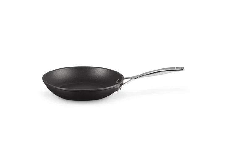 Le-Creuset-anti-aanbak-bakpan-22cm