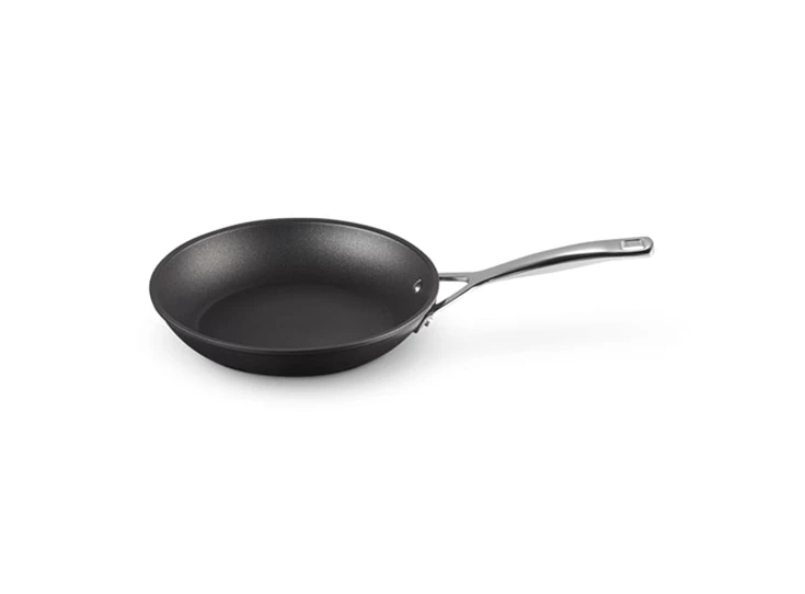 Le-Creuset-anti-aanbak-bakpan-22cm
