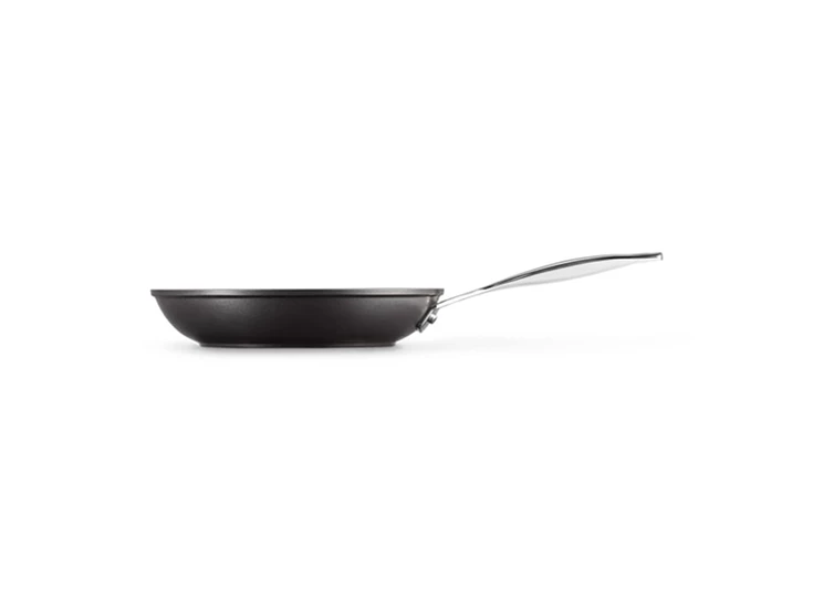 Le-Creuset-anti-aanbak-bakpan-22cm