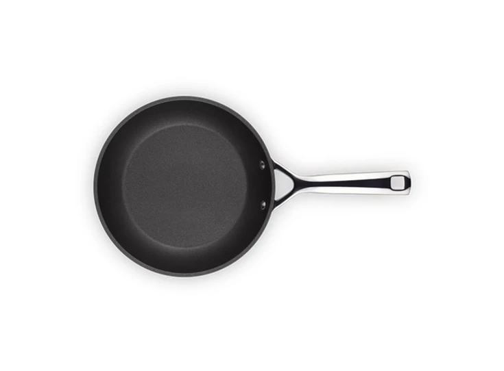Le-Creuset-anti-aanbak-bakpan-22cm