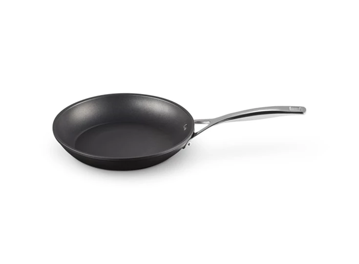 Le-Creuset-anti-aanbak-bakpan-24cm