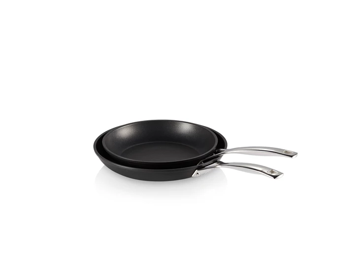 Le-Creuset-anti-aanbak-bakpan-24cm-28cm
