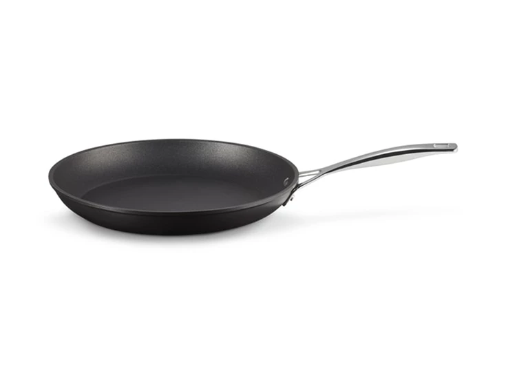 Le-Creuset-anti-aanbak-bakpan-30cm