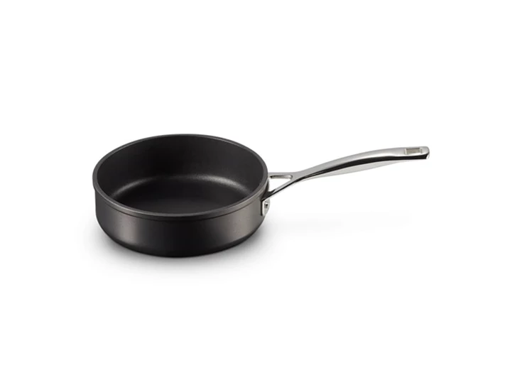 Le-Creuset-anti-aanbak-sauteerpan-met-rechte-rand-20cm