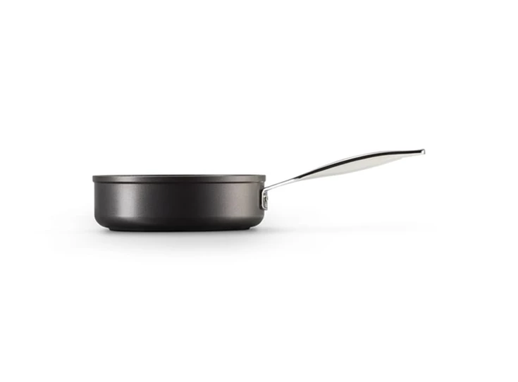Le-Creuset-anti-aanbak-sauteerpan-met-rechte-rand-20cm