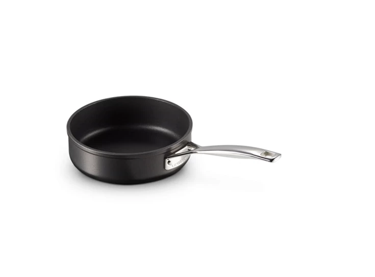 Le-Creuset-anti-aanbak-sauteerpan-met-rechte-rand-20cm