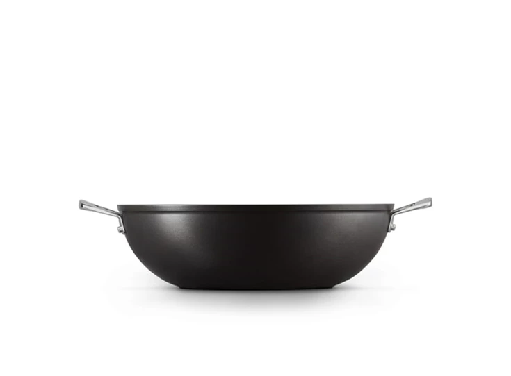 Le-Creuset-anti-aanbak-wok-met-2-handvat-32cm-6L