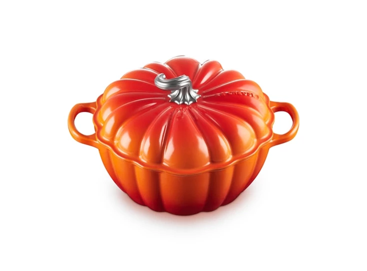 Le-Creuset-pompoen-braad-en-stoofpan-D24cm-37L-oranjerood