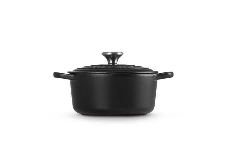 Le-Creuset-ronde-kookpot-18cm-Mat-Zwart