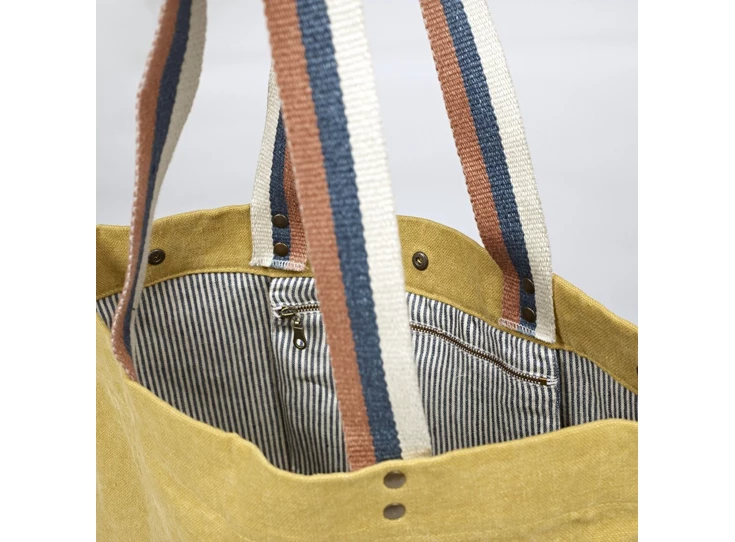 Libeco-Ellis-schoudertas-36x38x15cm-ambre