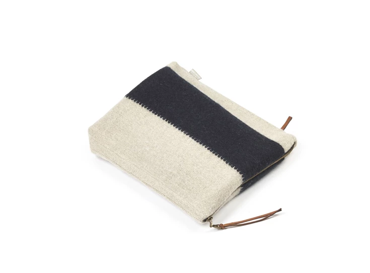 Libeco-Foundry-etui-23x28cm-black-stripe