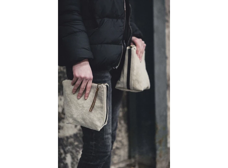 Libeco-James-mini-etui-23x16cm-flax