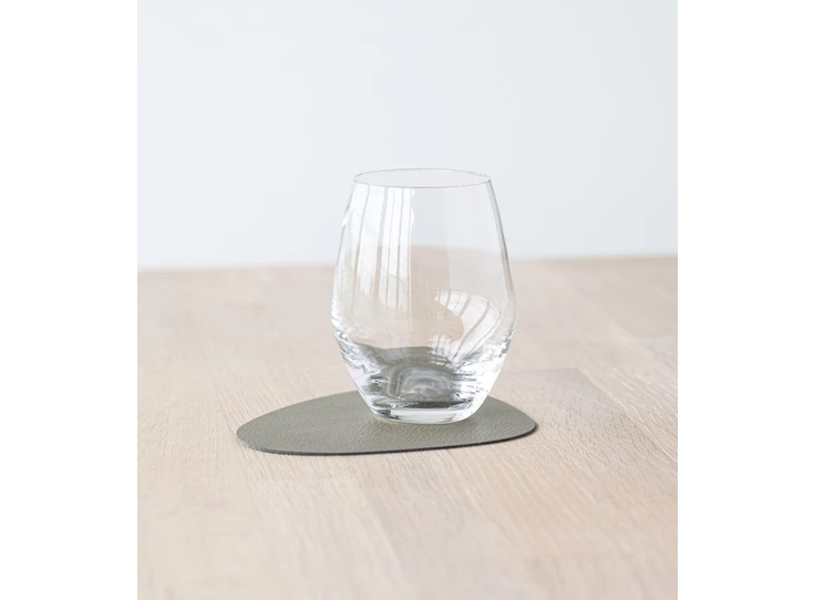 Lind-Serene-glasonderzetter-curve-moss