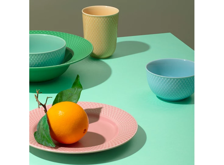 Lyngby-Rhombe-Color-plat-bord-21cm-roze