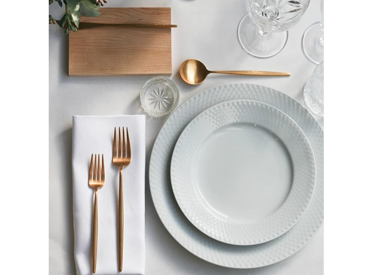 Lyngby-Rhombe-diep-bord-23cm-wit