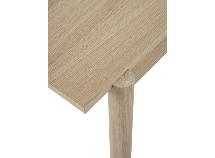 Muuto-Linear-Wood-tafel-140-x-85cm-eik