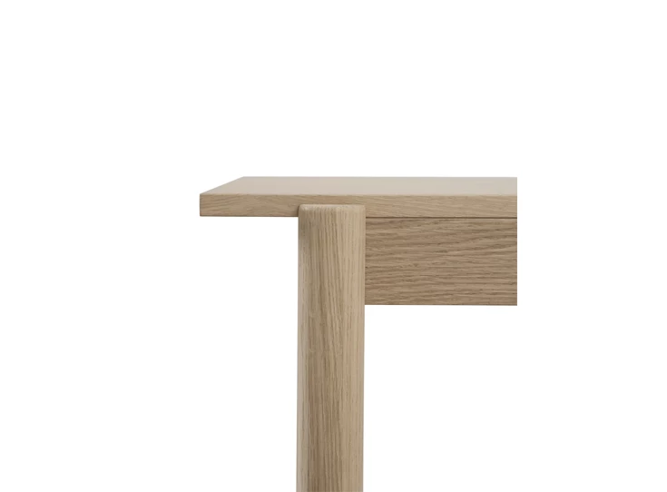 Muuto-Linear-Wood-tafel-140-x-85cm-eik