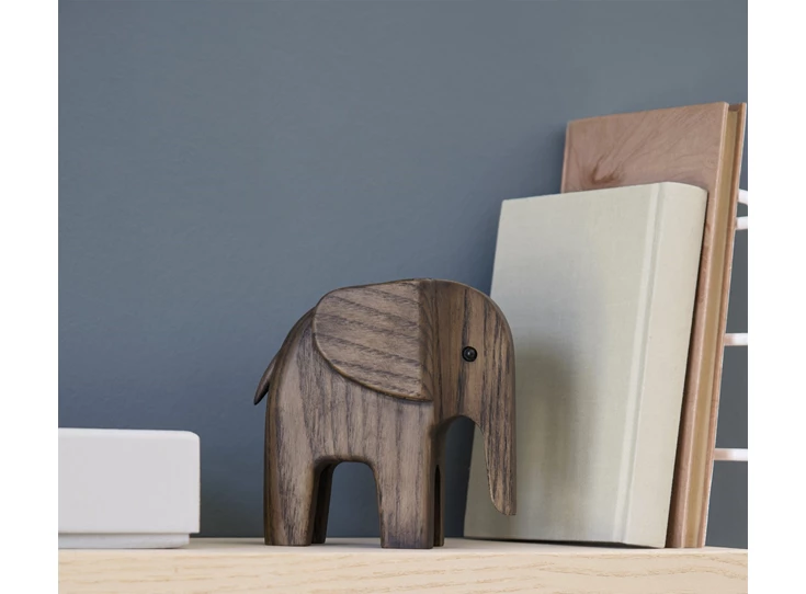 Novoform-olifant-H11-W58-L11cm-smoke-stained-ash-wood