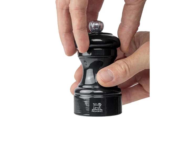 Peugeot-Bistro-pepermolen-10cm-zwart-gelakt
