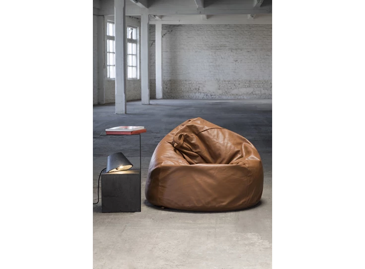 Serax-Bea-Mombaers-Bean-Bag-Cognac-D90