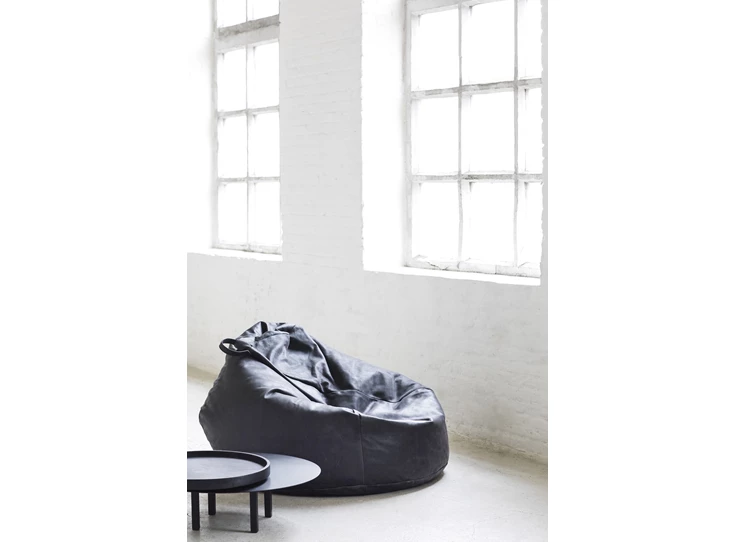 Serax-Bea-Mombaers-Bean-Bag-Zwart-d90