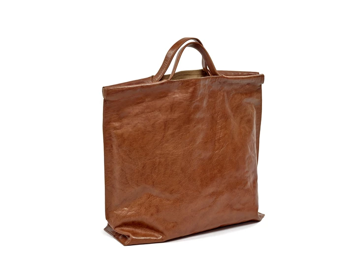 Serax-Bea-Mombaers-shopper-bag-leder-40x145x41cm-cognac