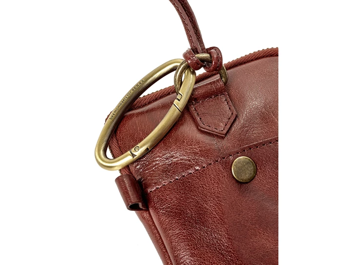 Serax-Bea-Mombaers-zakje-voor-mobiel-10x15x17cm-rood