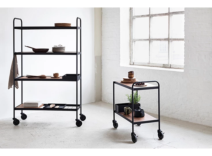 Serax-Marie-Michielssen-James-rek-H170cm-zwart-frame-met-houten-blad