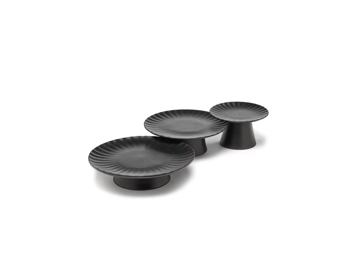 Serax-Sergio-Herman-Inku-gebakschaal-D24cm-H65cm-zwart