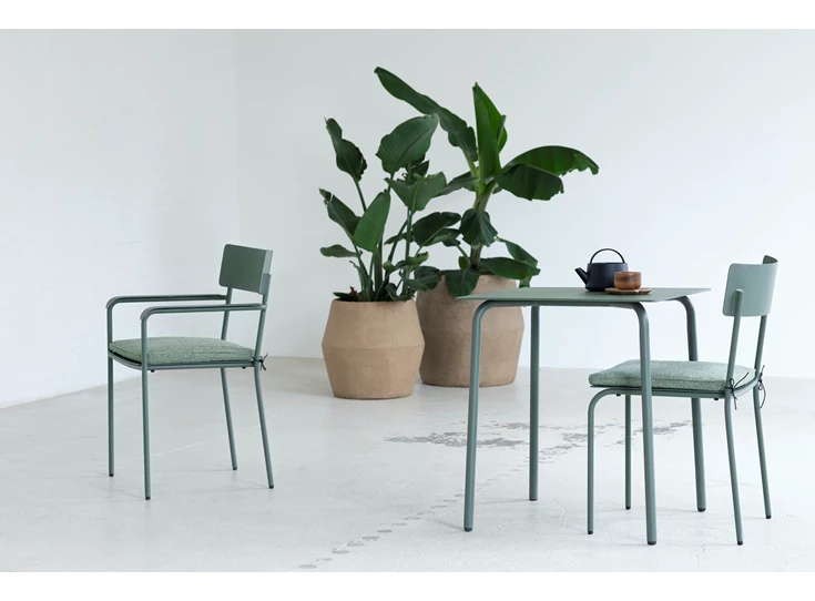 Serax-Vincent-Van-Duysen-August-armstoel-eucalyptus-green