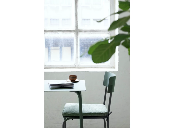 Serax-Vincent-Van-Duysen-August-armstoel-eucalyptus-green