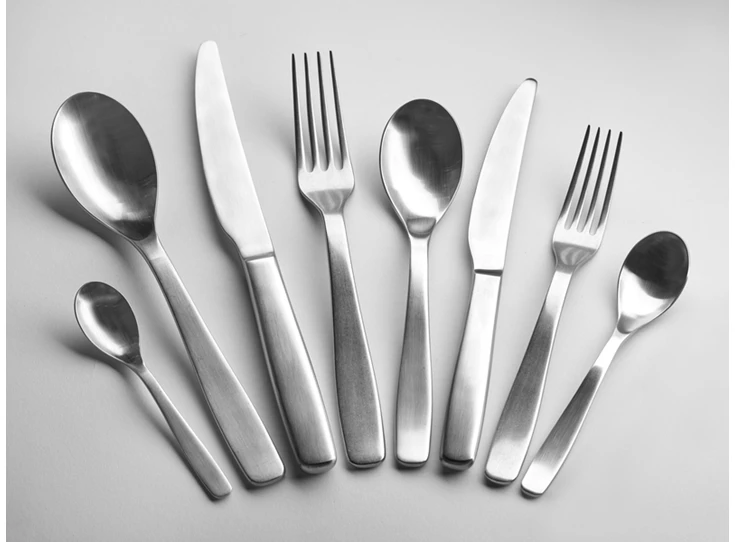 Serax-Vincent-Van-Duysen-Passe-Partout-tafelmes