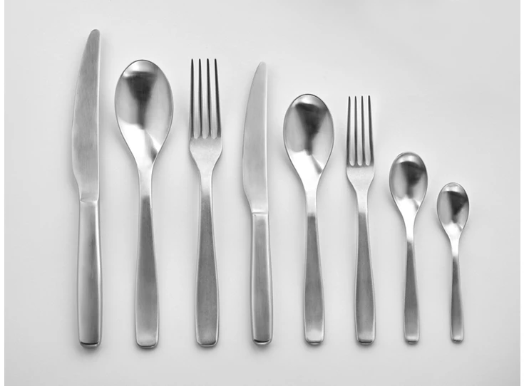 Serax-Vincent-Van-Duysen-Passe-Partout-tafelmes