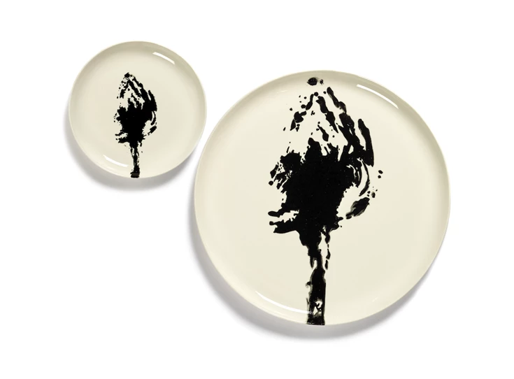 Serax-Yotam-Ottolenghi-Feast-bord-S-19x19x2cm-wit-artisjok-zwart