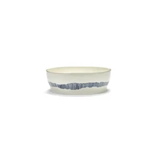Serax-Yotam-Ottolenghi-Feast-saladekom-285-x285h95cm-wit-swirl-stripes-blauw