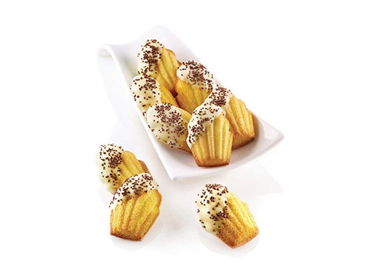 Silikomart-bakvorm-tradition-sf032-madeleine-9x-68x45cm-H17cm