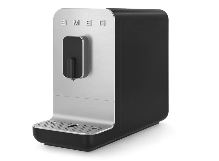 Smeg-Bean-to-cup-volautomatische-koffiemachine-mat-zwart-met-inox