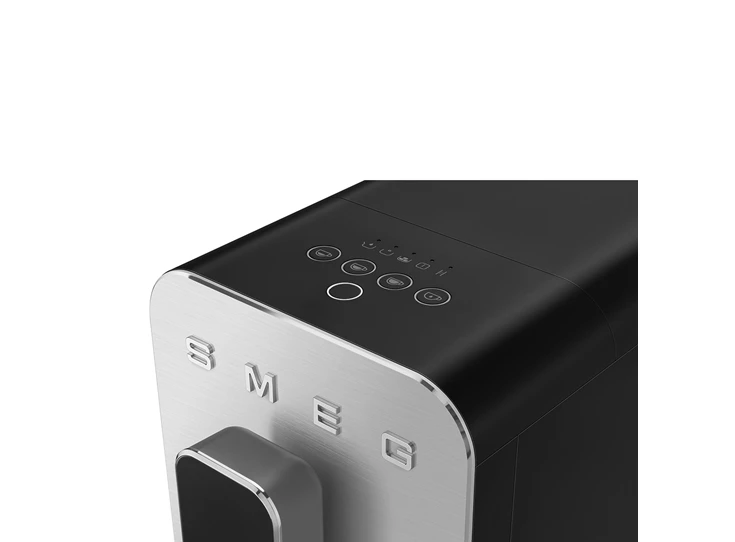 Smeg-Bean-to-cup-volautomatische-koffiemachine-mat-zwart-met-inox