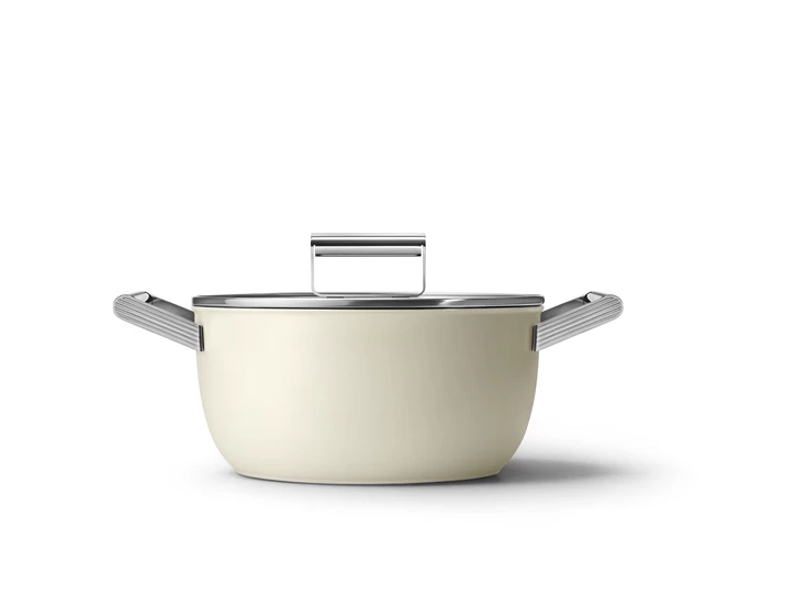 Smeg-kookpot-met-deksel-D24cm-46L-creme